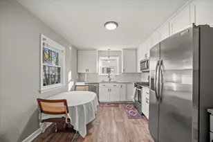 2046 S 94th St, West Allis, WI 53227 - Photo 7