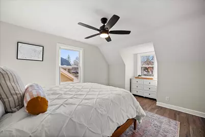 2046 S 94th St, West Allis, WI 53227 - Photo 17