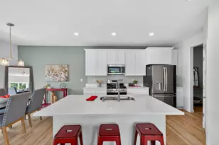 959 Lagom Way, Oconomowoc, WI 53066 - Photo 5