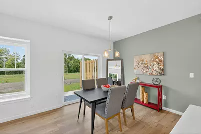 959  Lagom Way, Oconomowoc, WI 53066 - Photo 9