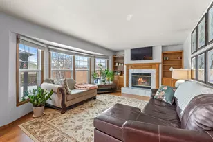 7101 S Countryside Dr, Franklin, WI 53132 - Photo 3