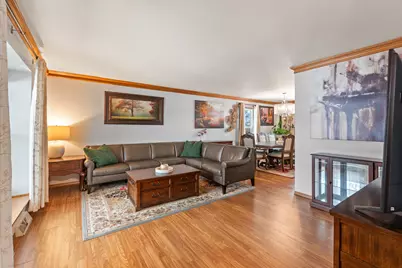 7101 S Countryside Dr, Franklin, WI 53132 - Photo 13