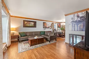 7101 S Countryside Dr, Franklin, WI 53132 - Photo 13