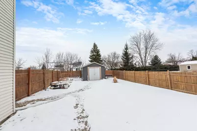 7101 S Countryside Dr, Franklin, WI 53132 - Photo 31