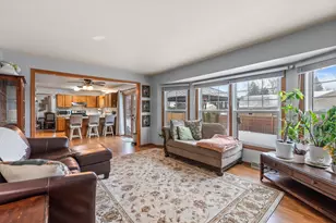 7101 S Countryside Dr, Franklin, WI 53132 - Photo 5