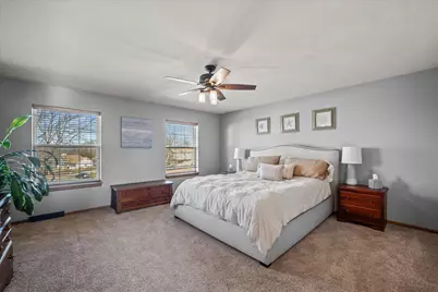 7277 S Dover Hill Ct, Franklin, WI 53132 - Photo 17