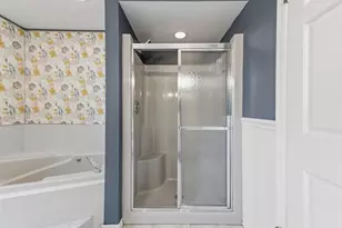 12272 W Morgan Oak Dr, Greenfield, WI 53228 - Photo 43