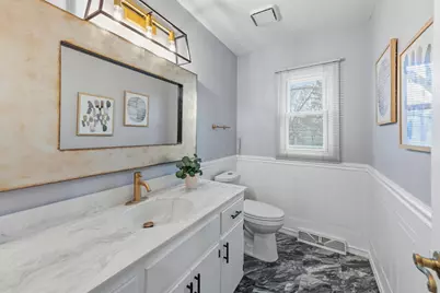 12272 W Morgan Oak Dr, Greenfield, WI 53228 - Photo 19