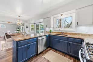 12272 W Morgan Oak Dr, Greenfield, WI 53228 - Photo 13