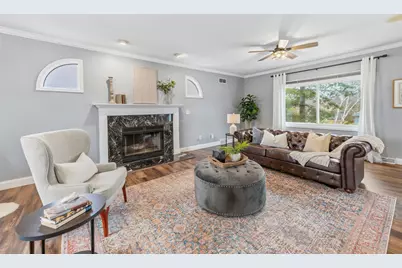 12272 W Morgan Oak Dr, Greenfield, WI 53228 - Photo 3