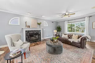 12272 W Morgan Oak Dr, Greenfield, WI 53228 - Photo 3