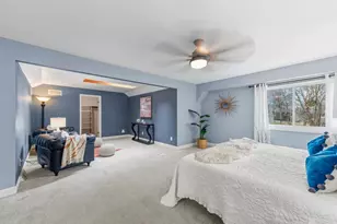 12272 W Morgan Oak Dr, Greenfield, WI 53228 - Photo 33