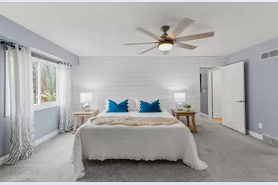 12272 W Morgan Oak Dr, Greenfield, WI 53228 - Photo 31