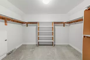 12272 W Morgan Oak Dr, Greenfield, WI 53228 - Photo 37