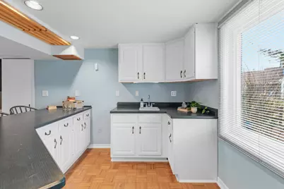 12272 W Morgan Oak Dr, Greenfield, WI 53228 - Photo 57