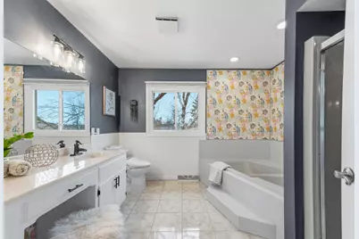 12272 W Morgan Oak Dr, Greenfield, WI 53228 - Photo 39