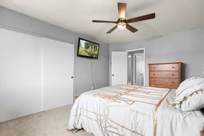 W163N11527  Windsor Ct #3, Germantown, WI 53022 - Photo 11