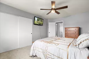 W163N11527 Windsor Ct, Germantown, WI 53022 - Photo 11