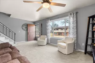 W163N11527 Windsor Ct, Germantown, WI 53022 - Photo 7
