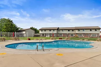 W163N11527  Windsor Ct #3, Germantown, WI 53022 - Photo 3