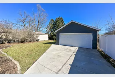 508 N 112th St, Wauwatosa, WI 53226 - Photo 17