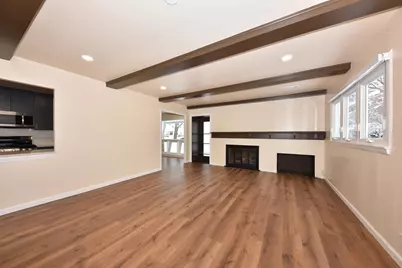 8105 W Townsend St, Milwaukee, WI 53222 - Photo 19