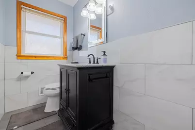 2213  Parkfield Dr, West Bend, WI 53090 - Photo 15