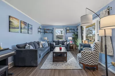 2213  Parkfield Dr, West Bend, WI 53090 - Photo 5