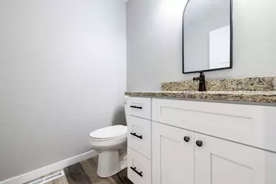 2105  Daisy Dr, West Bend, WI 53090 - Photo 21