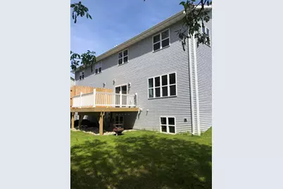 2105  Daisy Dr, West Bend, WI 53090 - Photo 3