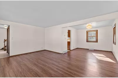 564 E Rhine St, Elkhart Lake, WI 53020 - Photo 9