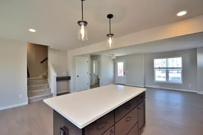 W197N5350  Lodgepole Ct, Menomonee Falls, WI 53051 - Photo 7