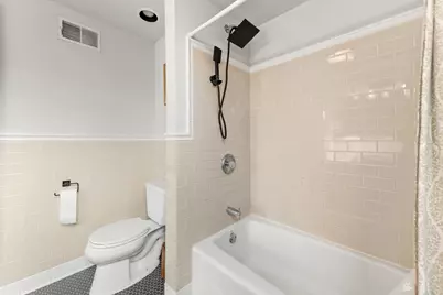 2555 N Pierce St, Milwaukee, WI 53212 - Photo 29