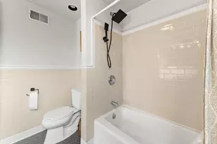 2555 N Pierce St, Milwaukee, WI 53212 - Photo 29