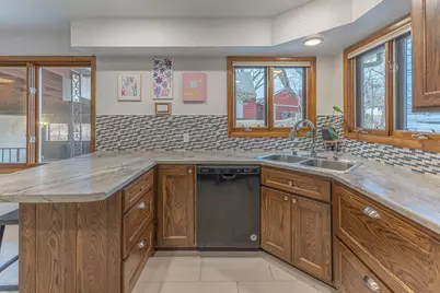 2802  31st St, La Crosse, WI 54601 - Photo 11