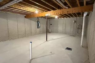 N162W21870 Poppy Rd, Jackson, WI 53037 - Photo 11