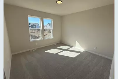 N162W21835  Poppy Rd, Jackson, WI 53037 - Photo 15