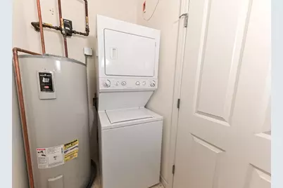 1905 N Water St #207, Milwaukee, WI 53202 - Photo 23