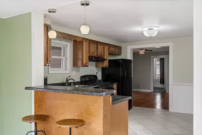 714 S 6th St, La Crosse, WI 54601 - Photo 9