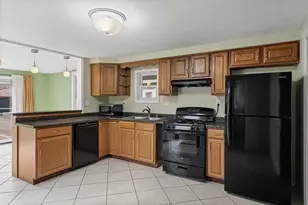 714 6th St, La Crosse, WI 54601 - Photo 7