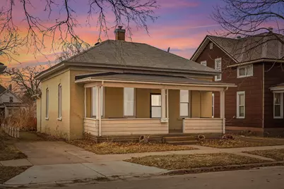 714 S 6th St, La Crosse, WI 54601 - Photo 1