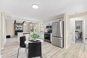 W330S8160 Country Ln, Mukwonago, WI 53149 - Photo 7