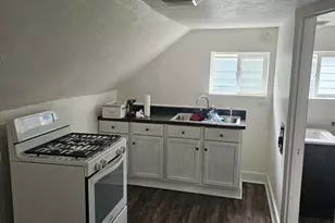 1620 Madison St, Manitowoc, WI 54220 - Photo 11