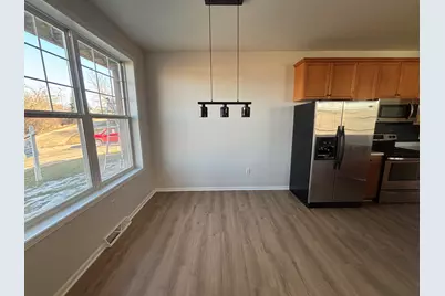 1203  Woodbury Cmn #C, Waukesha, WI 53189 - Photo 3