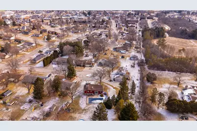 1015  Hillside Dr, Kewaskum, WI 53040 - Photo 31