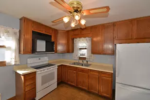 2613 Indian Trail, Racine, WI 53402 - Photo 7