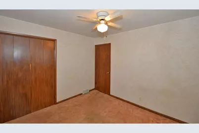 2613  Indian Trl, Racine, WI 53402 - Photo 13