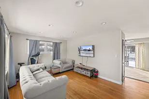 8913 W Daphne St, Milwaukee, WI 53224 - Photo 5