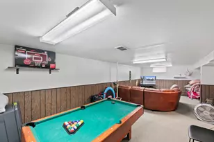 8913 W Daphne St, Milwaukee, WI 53224 - Photo 17