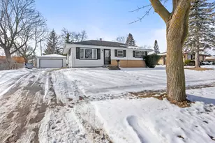 8913 W Daphne St, Milwaukee, WI 53224 - Photo 29